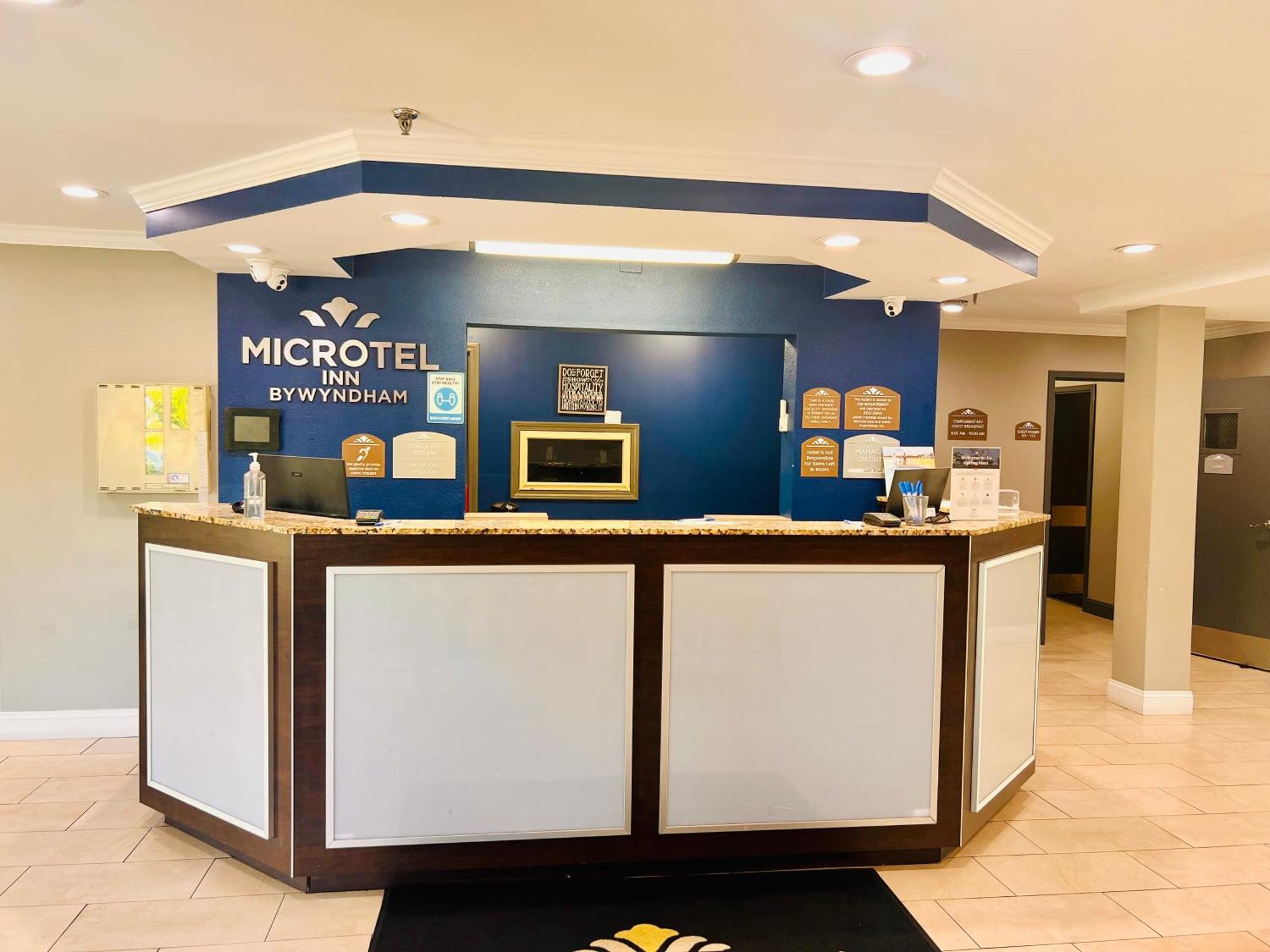 Microtel Inn By Wyndham Lexington Exterior photo